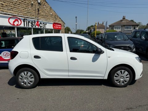 Dacia Sandero 2017 17 Ambiance White #6