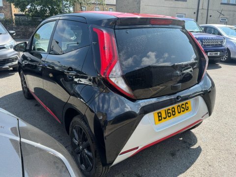 Toyota Aygo 2018 68 Vvt-i Black #3
