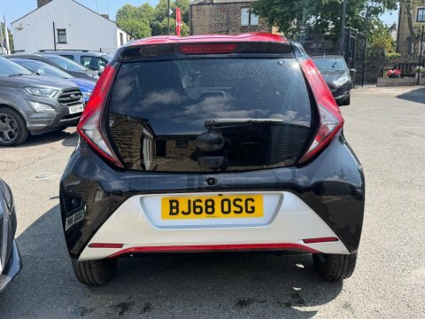 Toyota Aygo 2018 68 Vvt-i Black #4