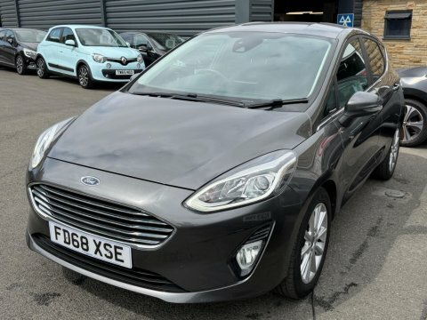 Ford Fiesta 2019 68 Titanium FD68XSE Grey #3