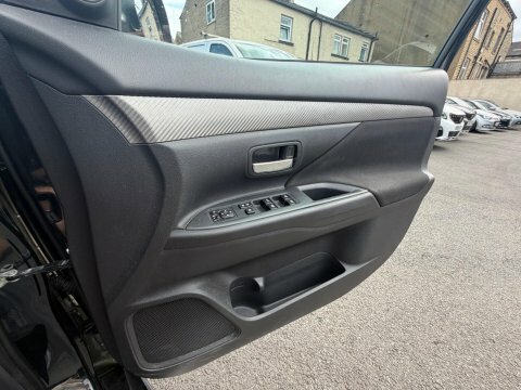 Mitsubishi Outlander Phev Juro Black #12
