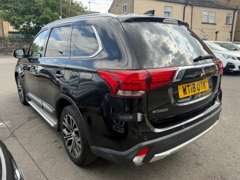Mitsubishi Outlander 2018 18 Di-d Black #4