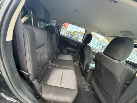 Mitsubishi Outlander Phev Juro Black #9