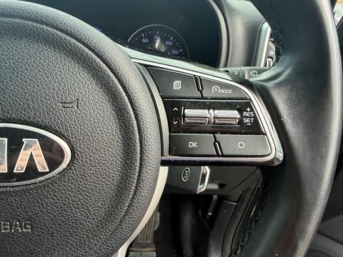 Kia Sportage White #11