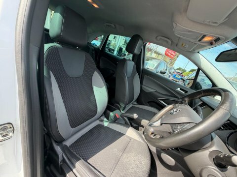 Vauxhall Crossland X Hatchback Blue #8