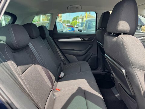 Skoda Karoq Grey #10