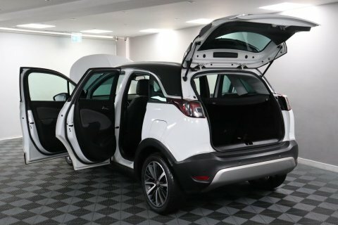 Vauxhall Crossland X White #16