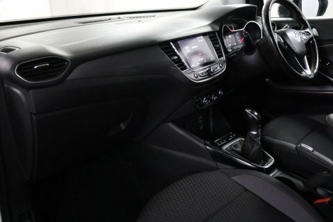 Vauxhall Crossland X White #29