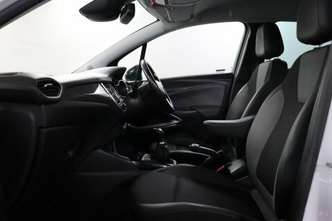 Vauxhall Crossland X White #38