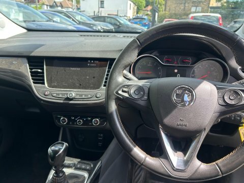 Vauxhall Crossland X Elite White #10
