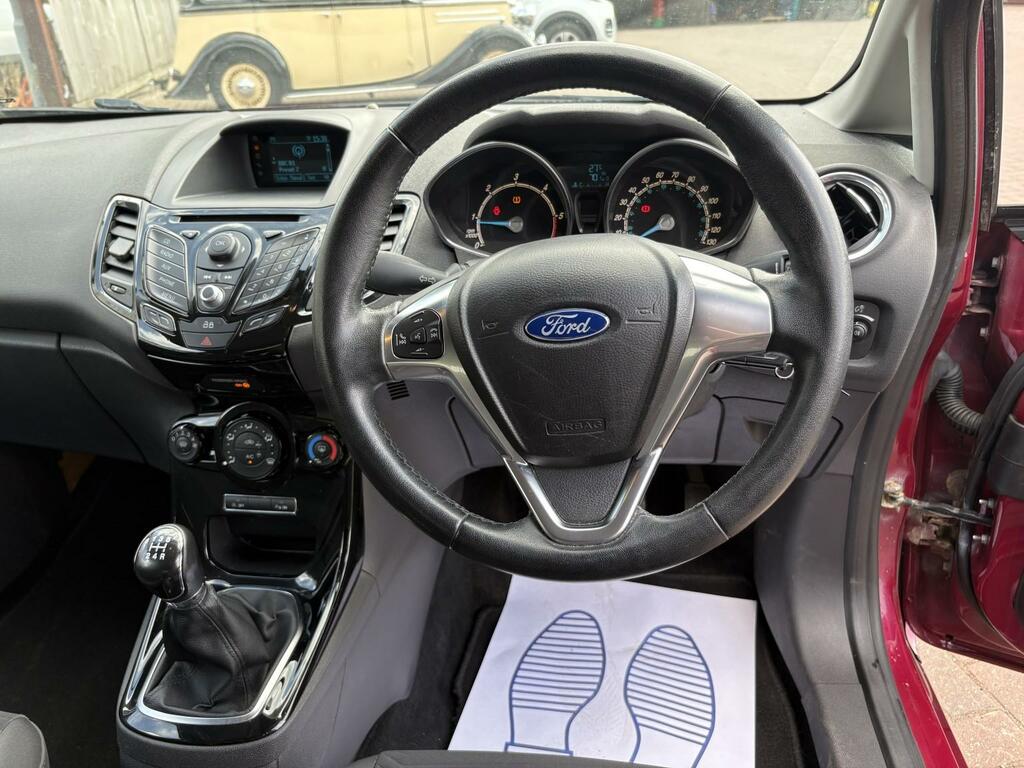 Ford Fiesta 1.6 Tdci Econetic Zetec 201464 EJ64USN Red #6