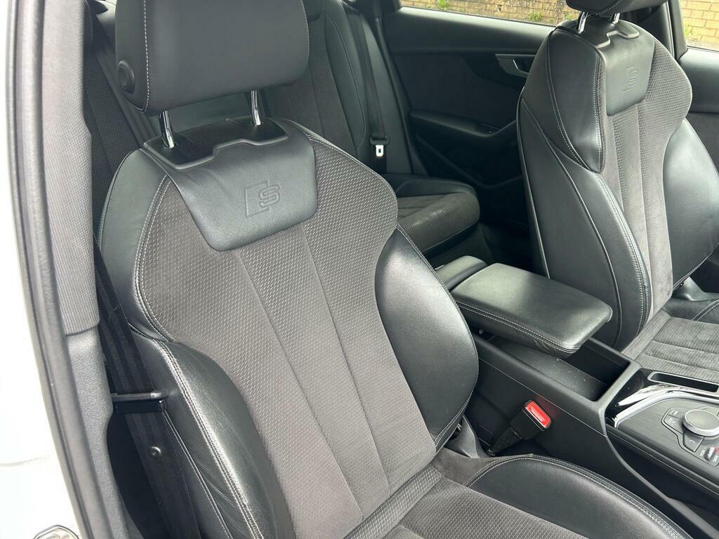 Audi A4 Estate Black #11
