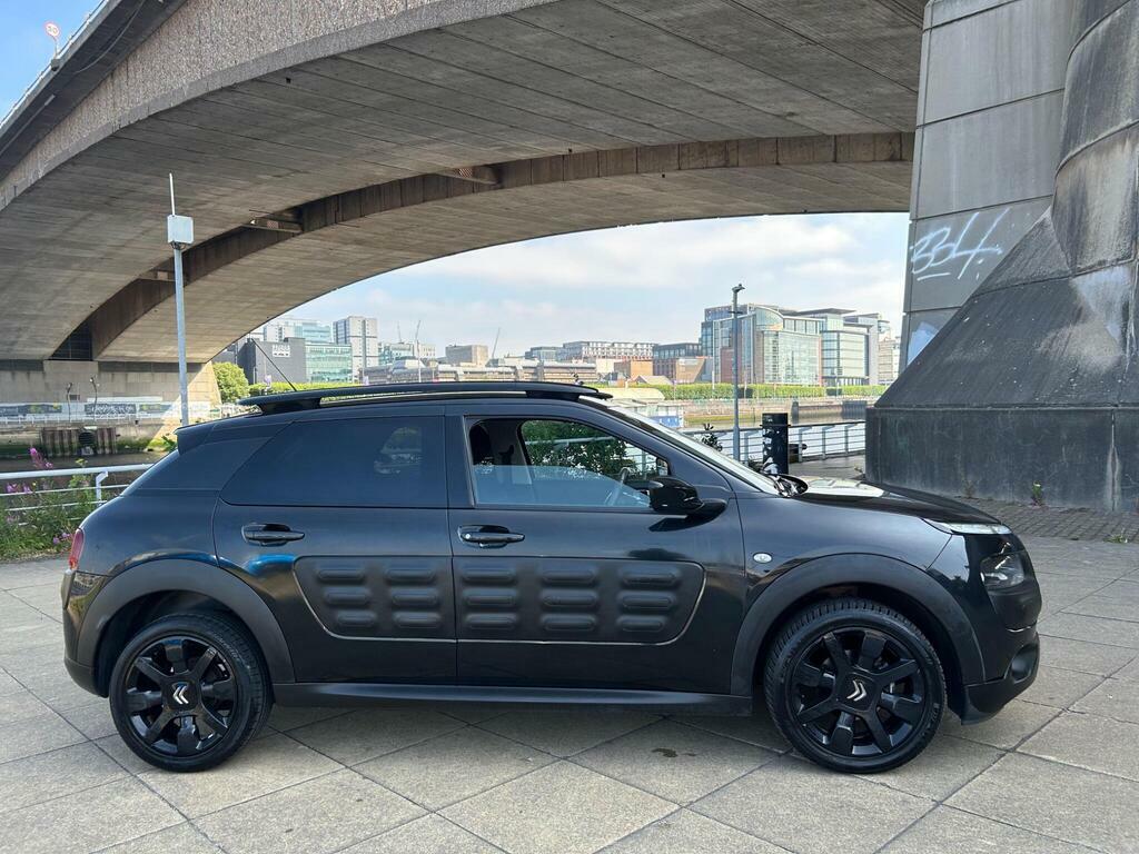 Citroen C4 Cactus 1.6 Bluehdi Flair Euro 6 Black