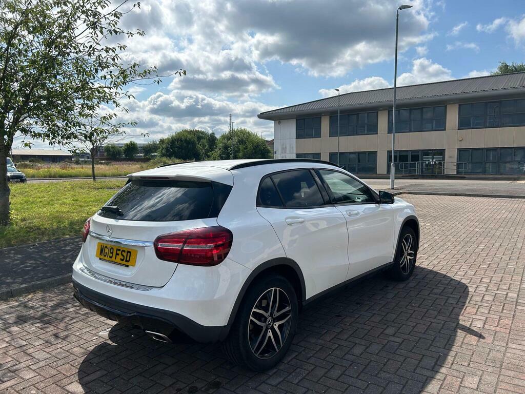 Mercedes-Benz GLA Class Suv Silver #10