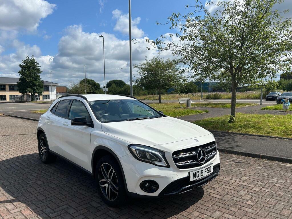 Mercedes-Benz GLA Class 1.6 Gla180 Urban Edition 7G-dct Euro 6 S S White #3