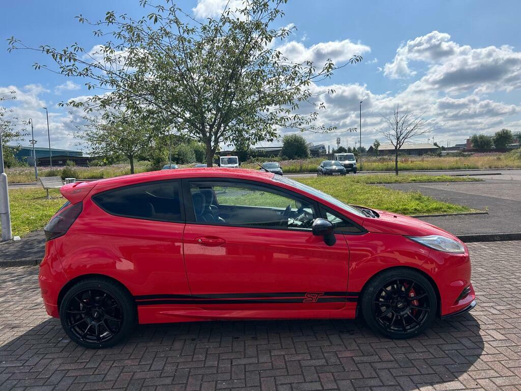 Ford Fiesta Zetec White #11