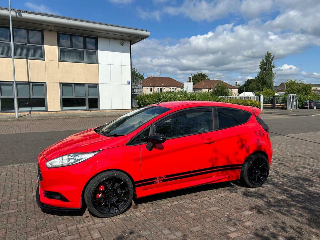 Ford Fiesta Zetec White #6