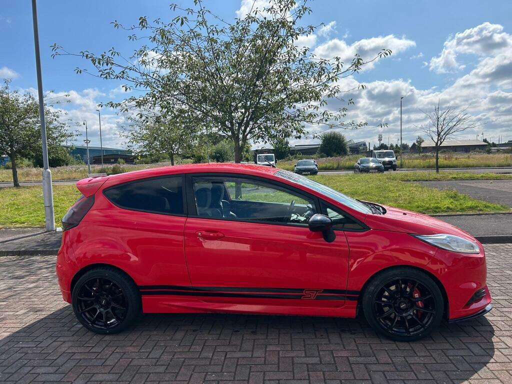 Ford Fiesta Zetec White #12