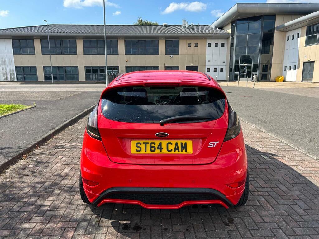 Ford Fiesta Zetec White #9