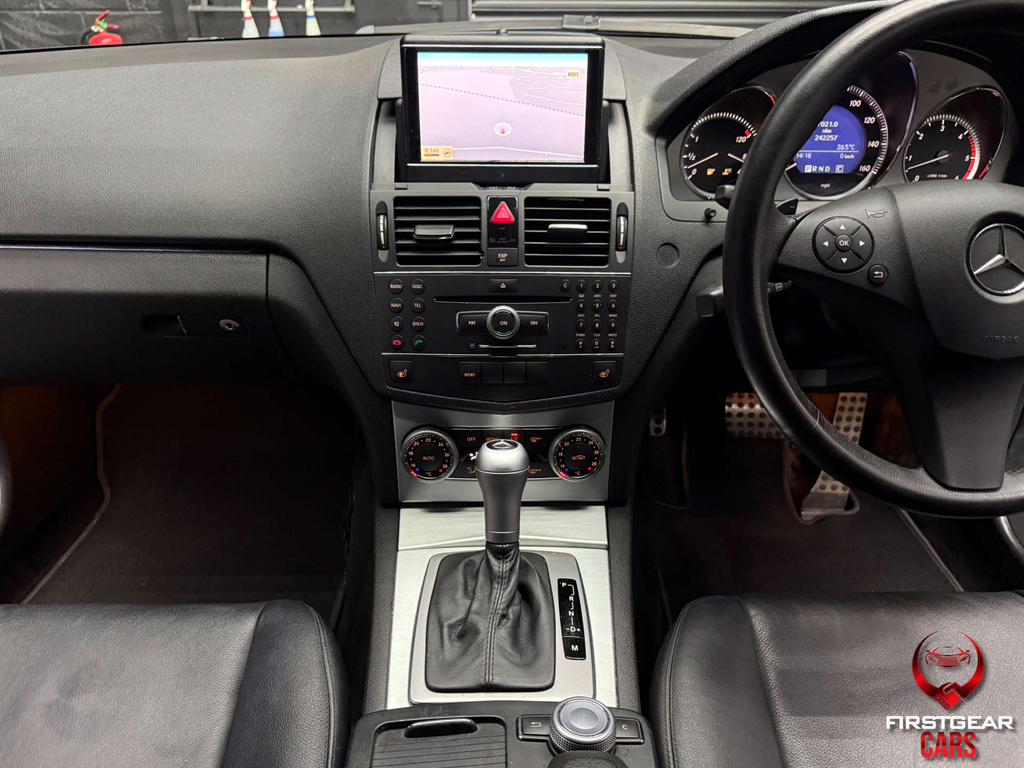 Mercedes-Benz C Class 1.8 C250 Cgi Blueefficiency Elegance 204 Bhp Black #28