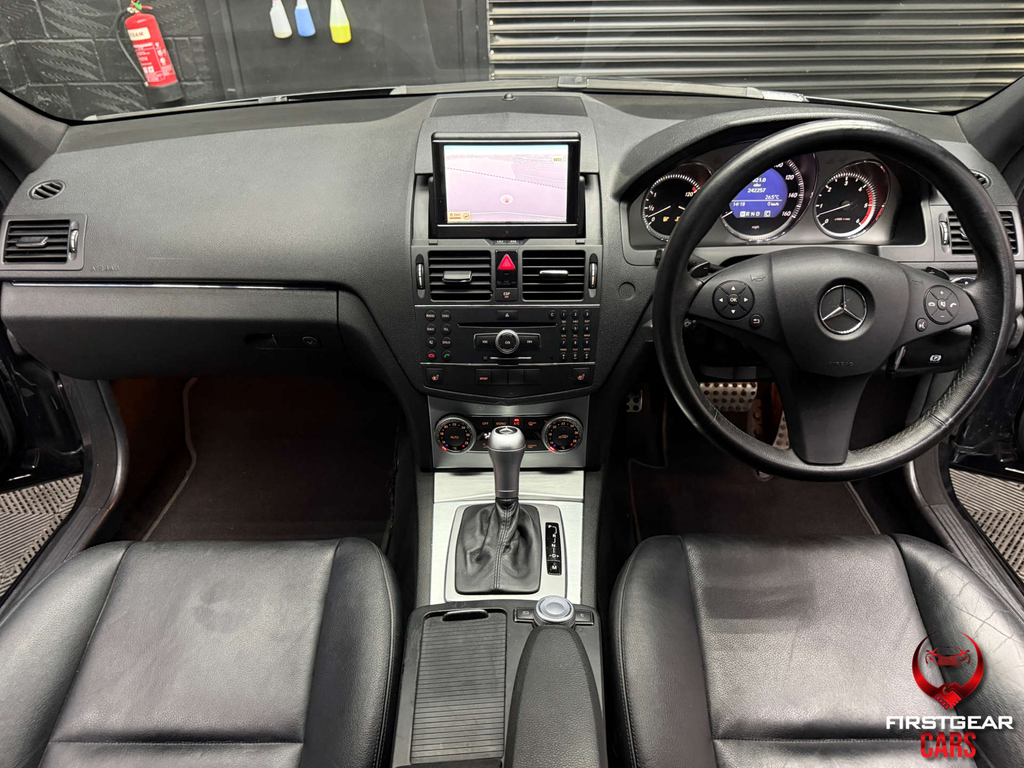 Mercedes-Benz C Class 1.8 C250 Cgi Blueefficiency Elegance 204 Bhp Black #25