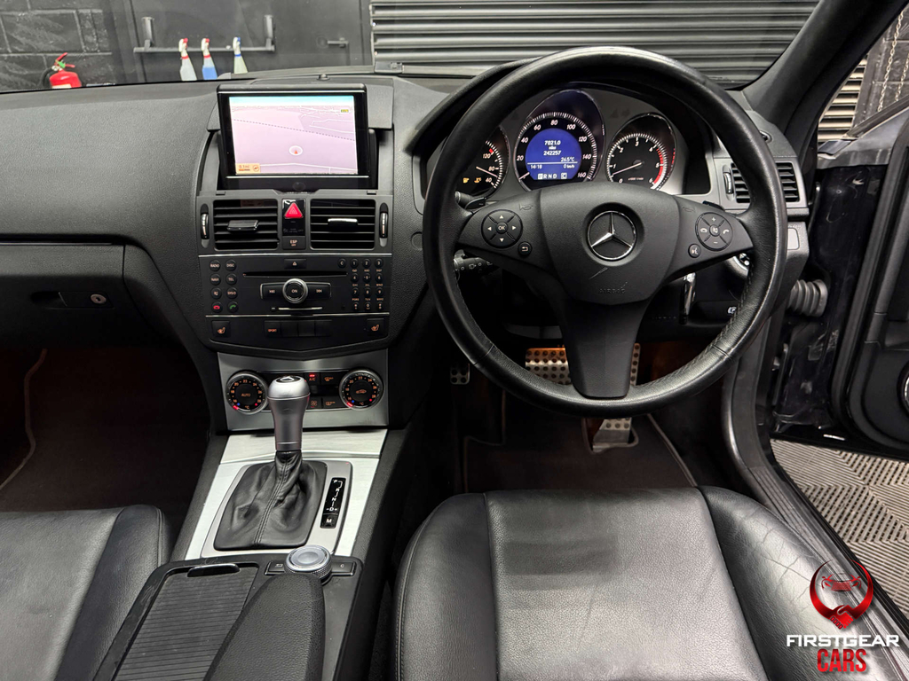 Mercedes-Benz C Class 1.8 C250 Cgi Blueefficiency Elegance 204 Bhp Black #26