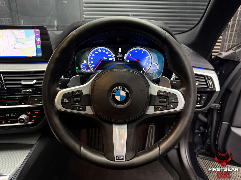 BMW 5 Series 520D 190 M Sport Step 2017 White #28
