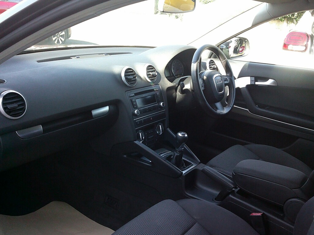 Audi A3 Tfsi Sport - Rare S Tronic - 2.0 Tfsi Sport Red #7