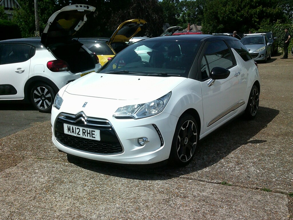 Citroen DS3 Hatchback 1.6 E-hdi Airdream Dstyle Plus 2012 White #5