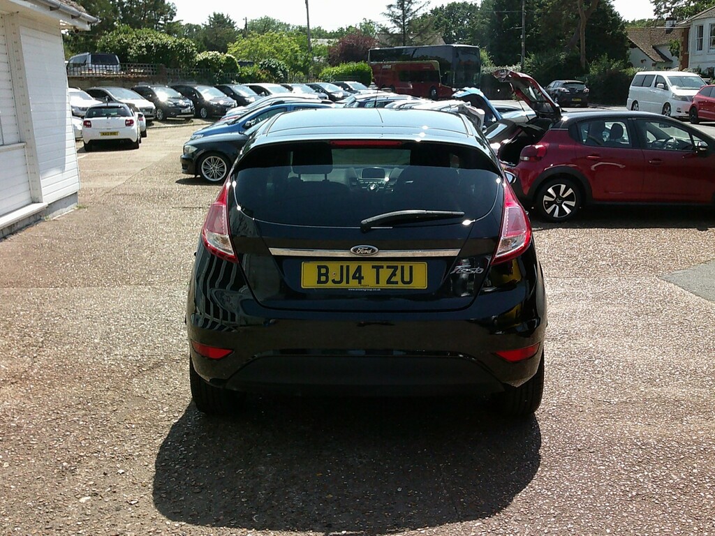 Ford Fiesta Hatchback 1.0 Titanium 2014 Black #3