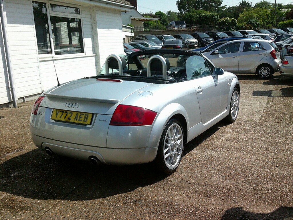 Audi TT Convertible 1.8 T 2001 Silver #2