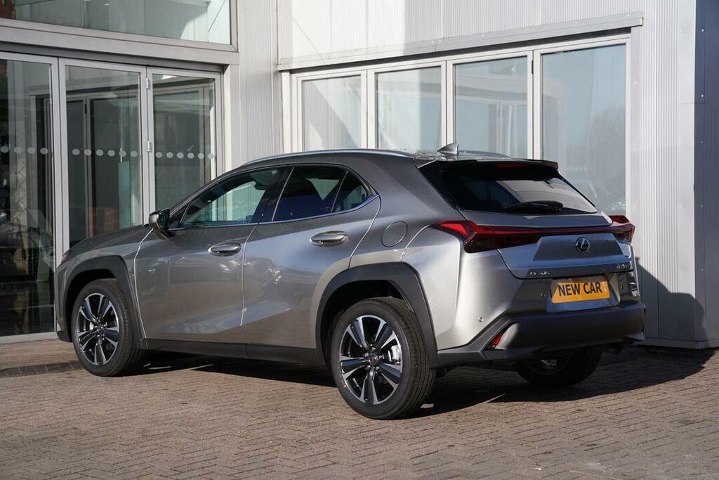 Lexus UX 300H Premium Plus RK26VYH Silver #5