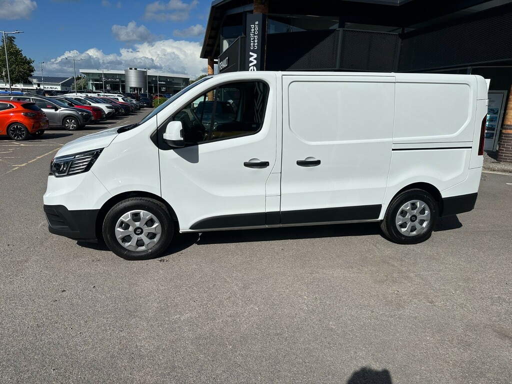Renault Trafic Sl30 Blue Dci 130 Advance Safety Van White #4