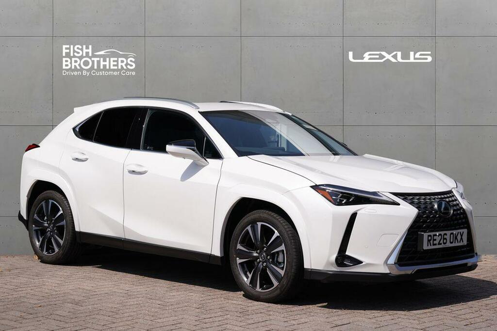 Lexus UX 300H Takumi White