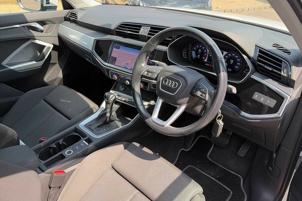 Audi Q3 35 Tfsi Sport S Tronic YY21FGU White #6