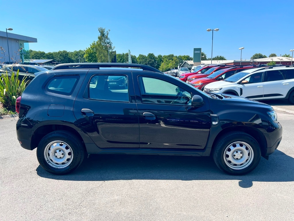 Dacia Duster 1.0 Tce 100 Bi-fuel Essential RE72LXR Black #3
