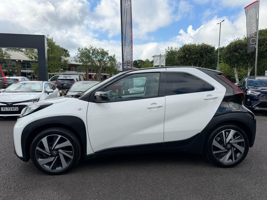 Toyota Aygo X 1.0 Vvt-i Edge White #4
