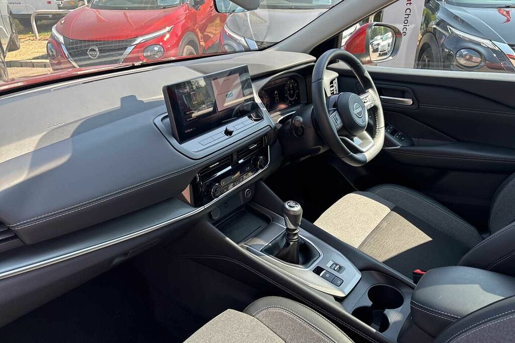 Nissan Qashqai 1.3 Dig-t Mh N-connecta OE25SNX Red #2
