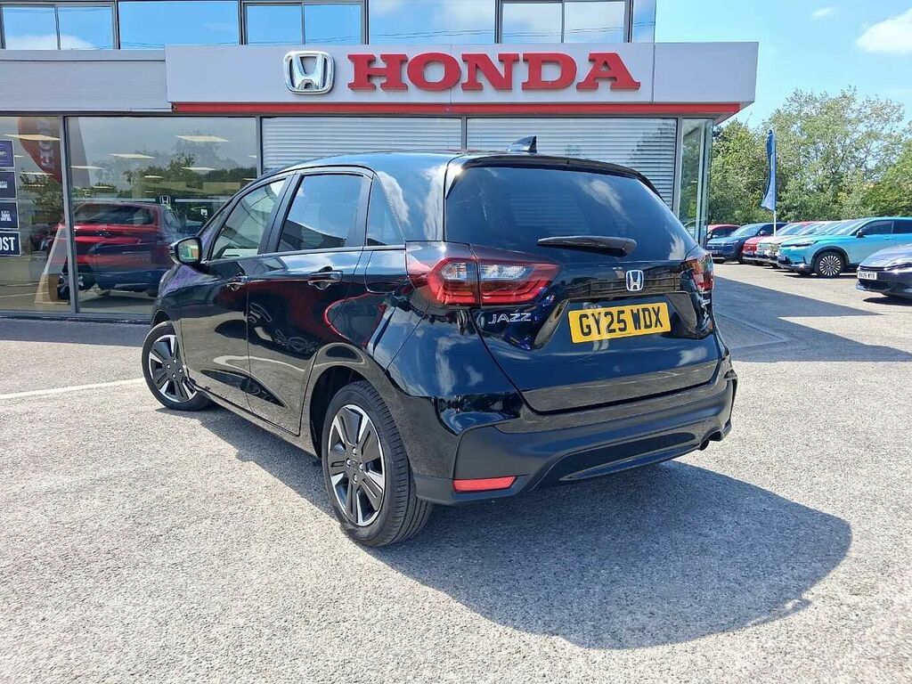Honda Jazz 1.5 I-mmd Hybrid Advance Ecvt GY25WDX Black #3