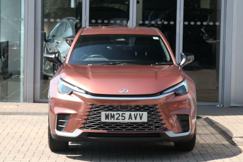 Lexus LBX Premium #4