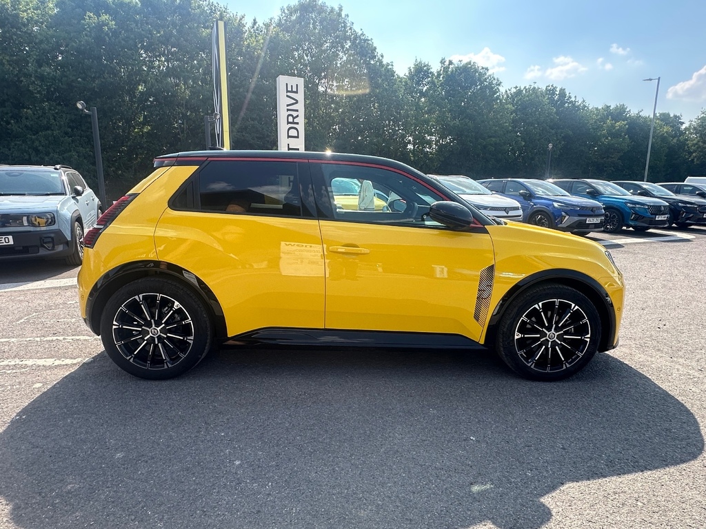 Renault 5 E-Tech 110Kw Iconic Five Comfort Range 52Kwh Yellow #3