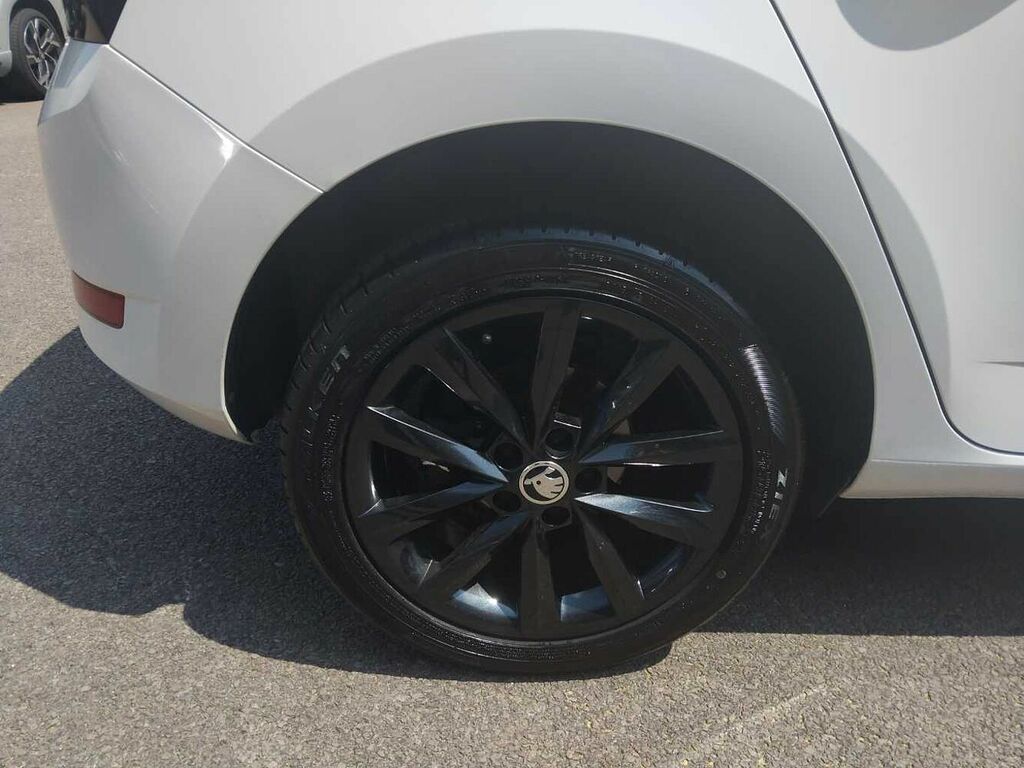 Skoda Fabia 1.0 Tsi Colour Edition FV71RLZ Black #5
