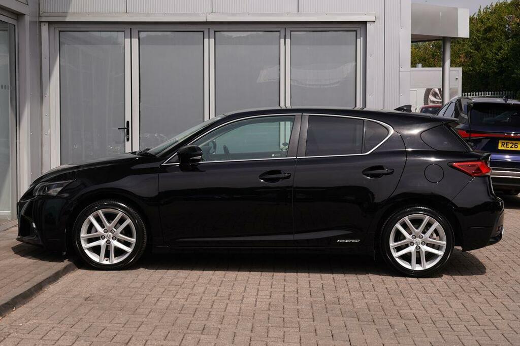 Lexus CT 200H Premium Tech Pack Black #3