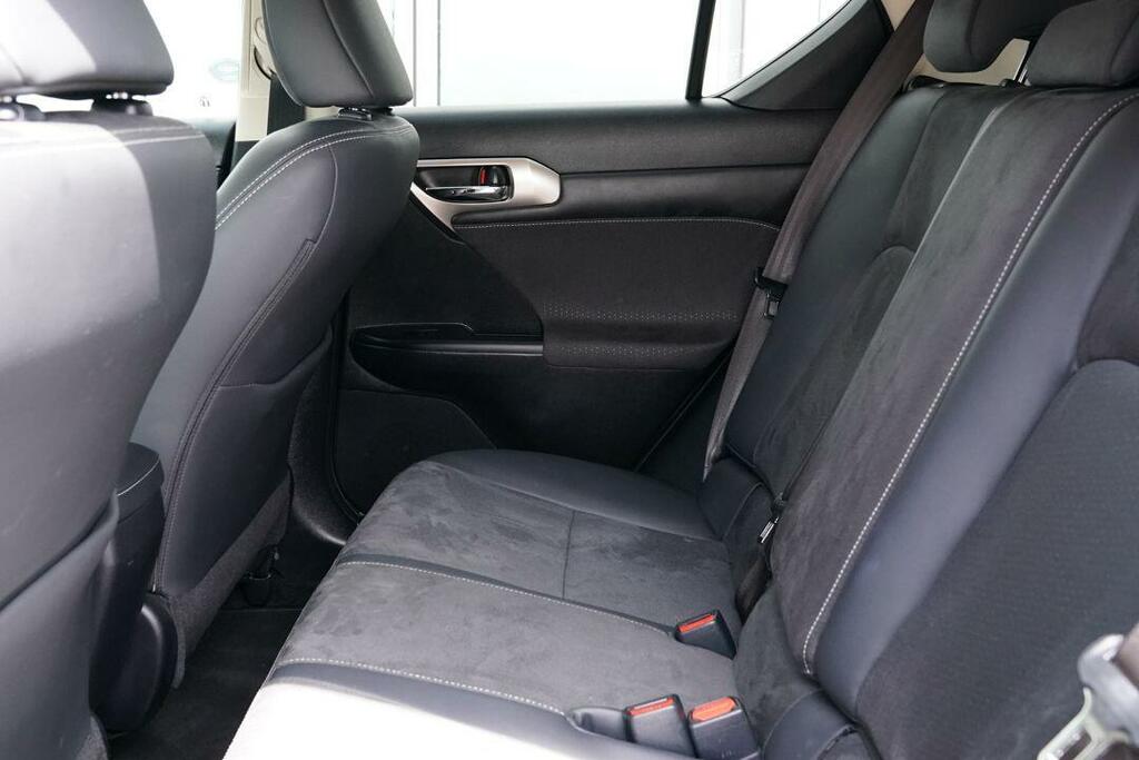 Lexus CT F-sport Black #16