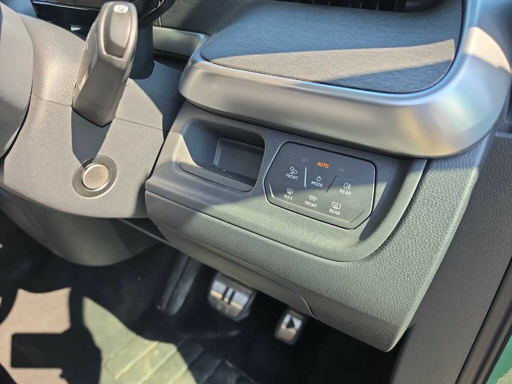 Volkswagen ID.Buzz 210Kw Commerce Plus 79Kwh White #34