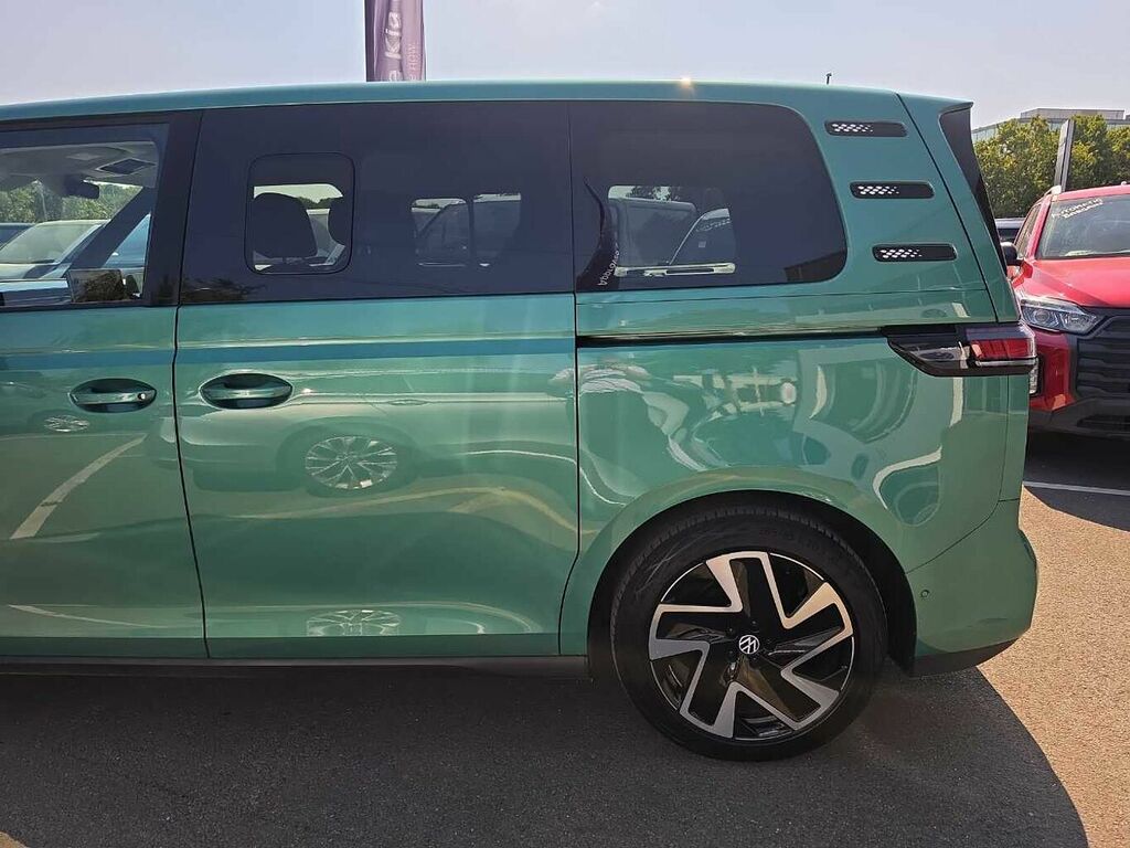 Volkswagen ID.Buzz 210Kw Commerce Plus 79Kwh White #21