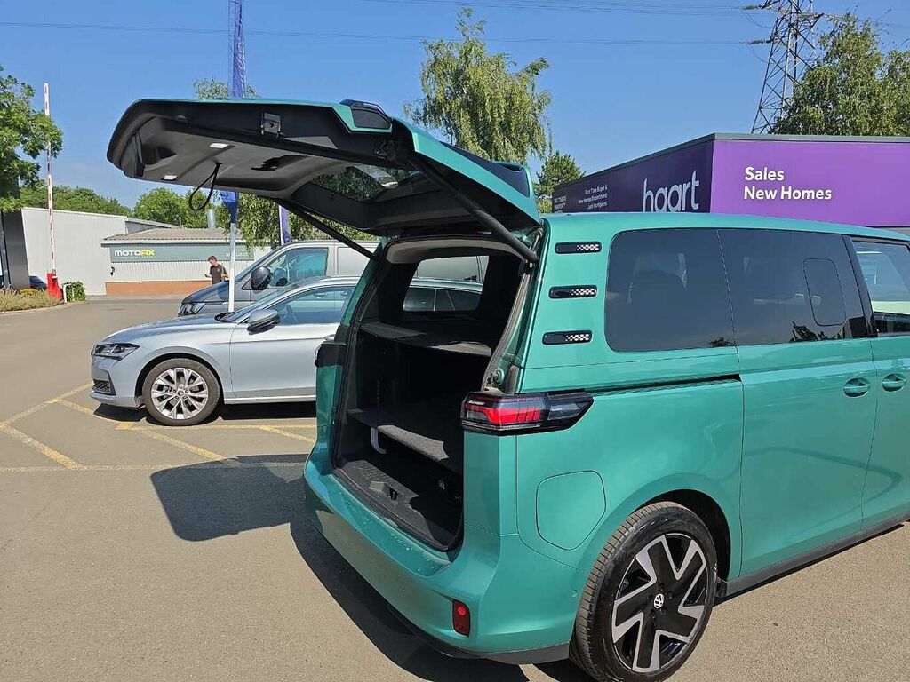 Volkswagen ID.Buzz 210Kw Commerce Plus 79Kwh White #18
