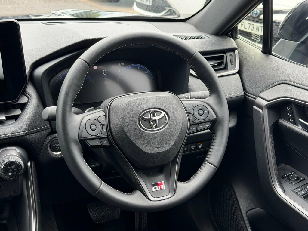 Toyota Rav 4 Design White #40
