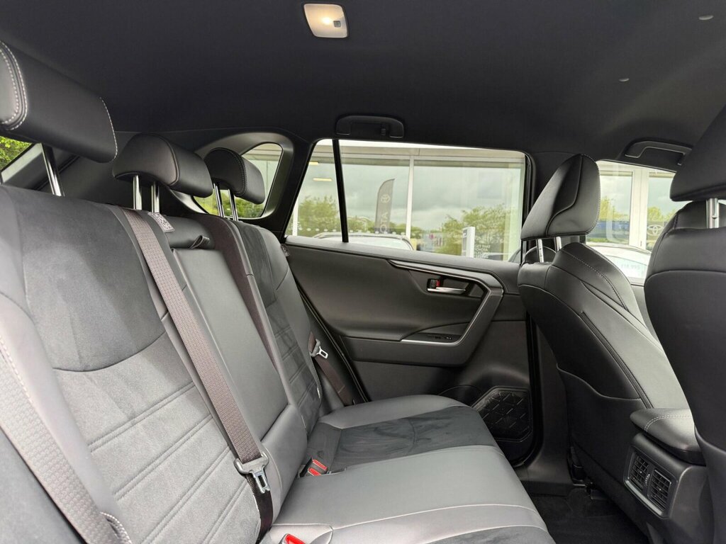 Toyota Rav 4 Design White #31