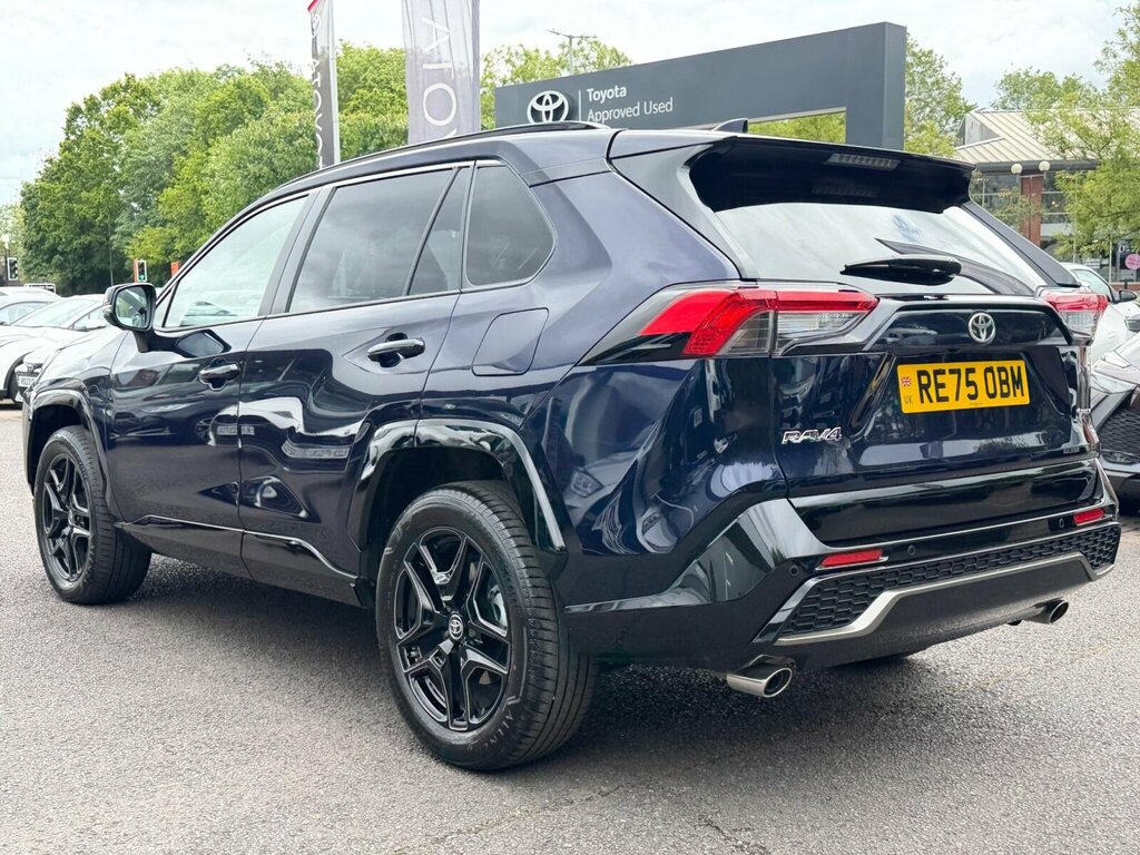 Toyota Rav 4 Design White #25